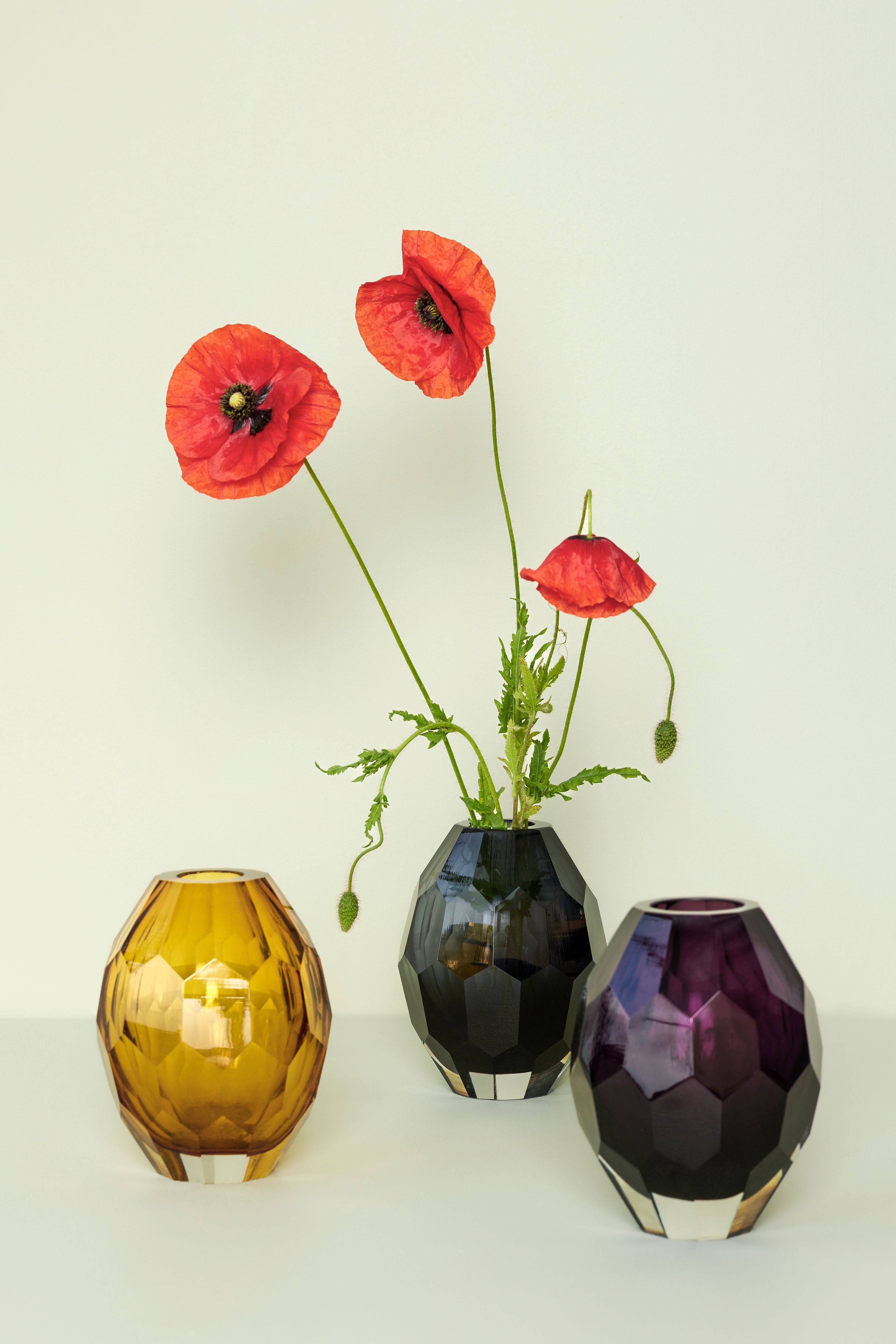 Vase "Facet" Burgundy Glass