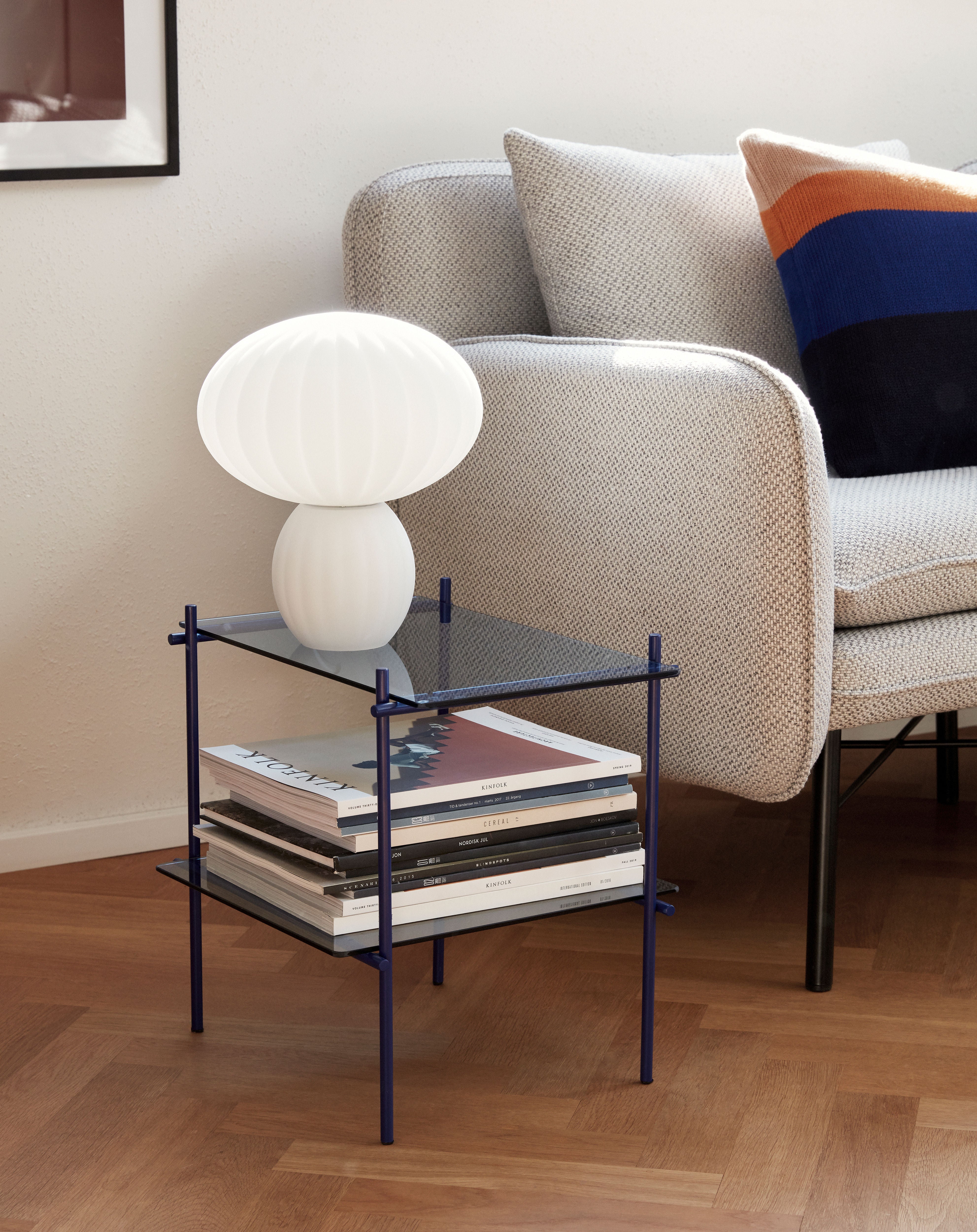 Side table "Niche" square blue